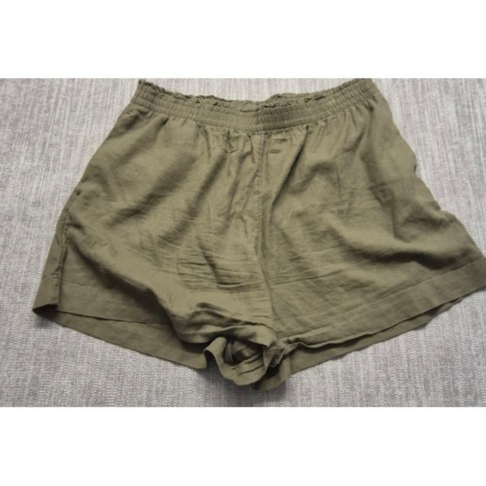 H&M women's green linen blend short LG pull on elastic waist pockets